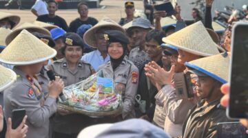 Ribuan Petani Padati DPR, Lakukan Aksi Unjuk Rasa Damai, Tuntut Keadilan Agraria